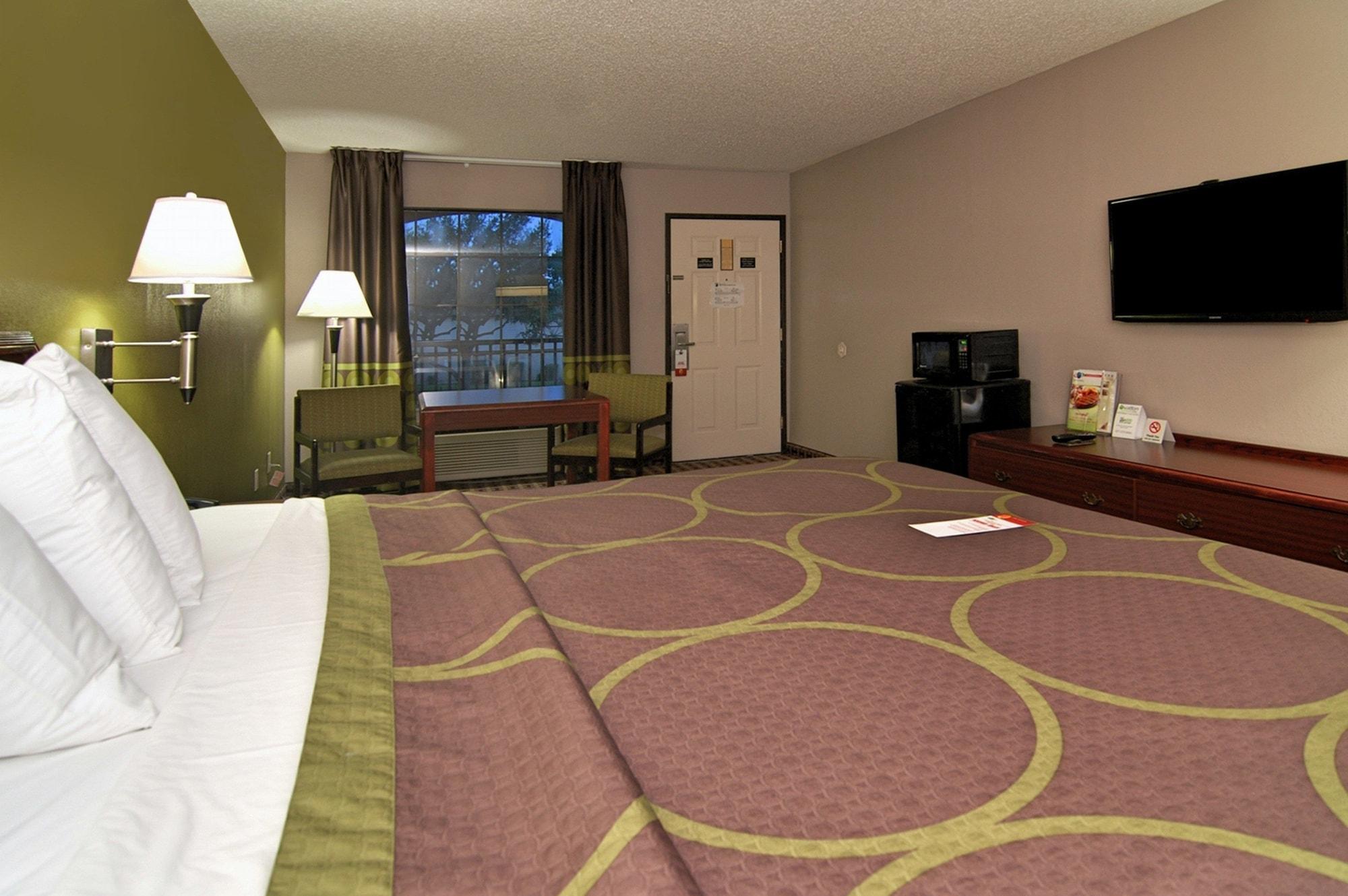 Super 8 By Wyndham Houston Webster Nasa Ξενοδοχείο Εξωτερικό φωτογραφία