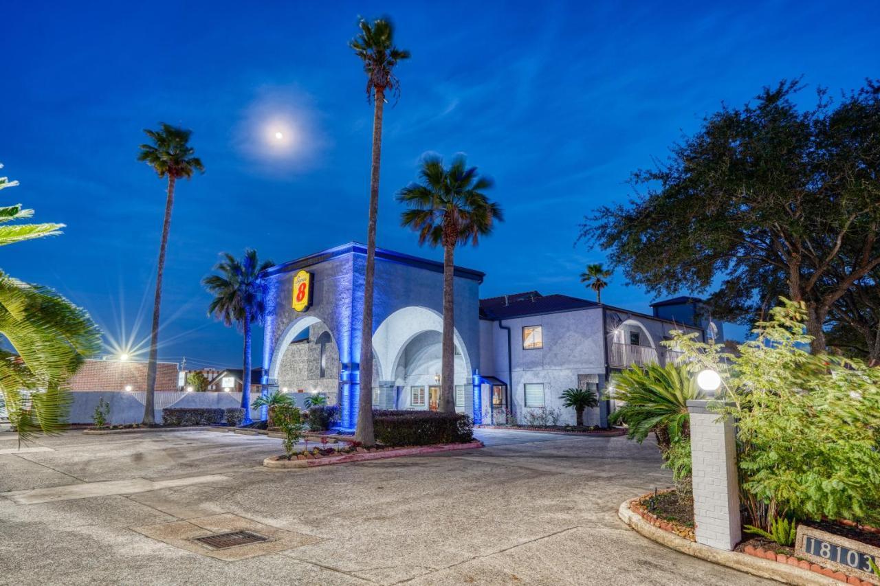 Super 8 By Wyndham Houston Webster Nasa Ξενοδοχείο Εξωτερικό φωτογραφία