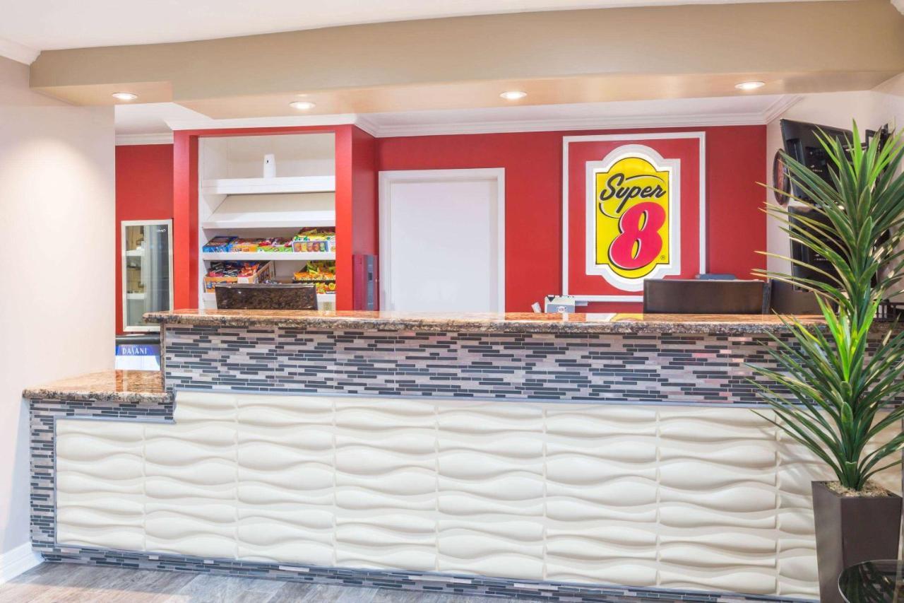 Super 8 By Wyndham Houston Webster Nasa Ξενοδοχείο Εξωτερικό φωτογραφία