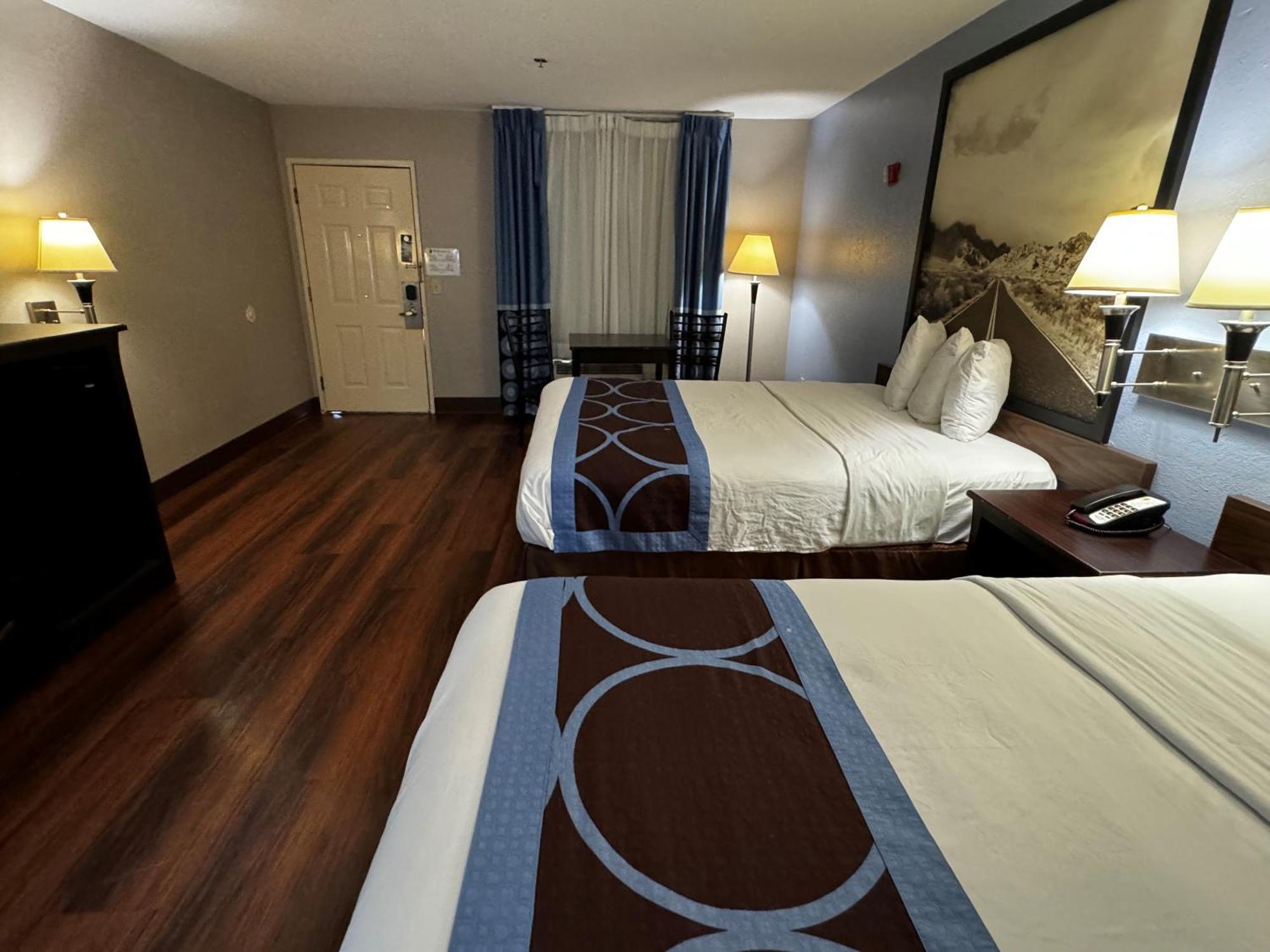 Super 8 By Wyndham Houston Webster Nasa Ξενοδοχείο Εξωτερικό φωτογραφία